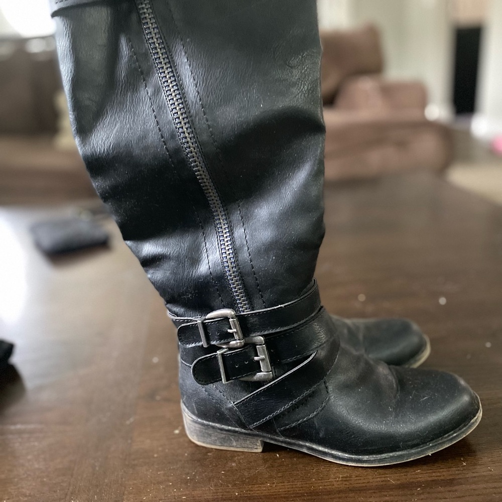 Christy Black Leather Boots with Buckles
